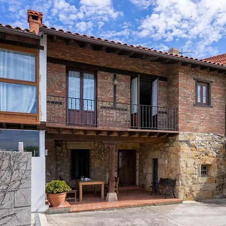 Casa Con Jardín En Cantabria Cerca De La Playa El Porton Miengo
