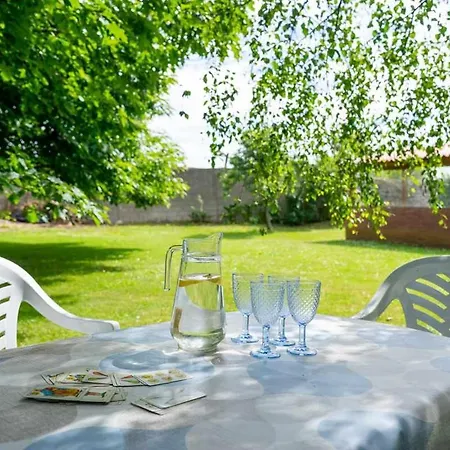 Ruralia Casa Rural con jardín cerca de la playa El Portón *