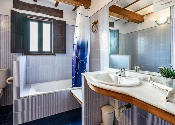 Casa Con Jardin Cerca De La Playa - El Porton Chalet