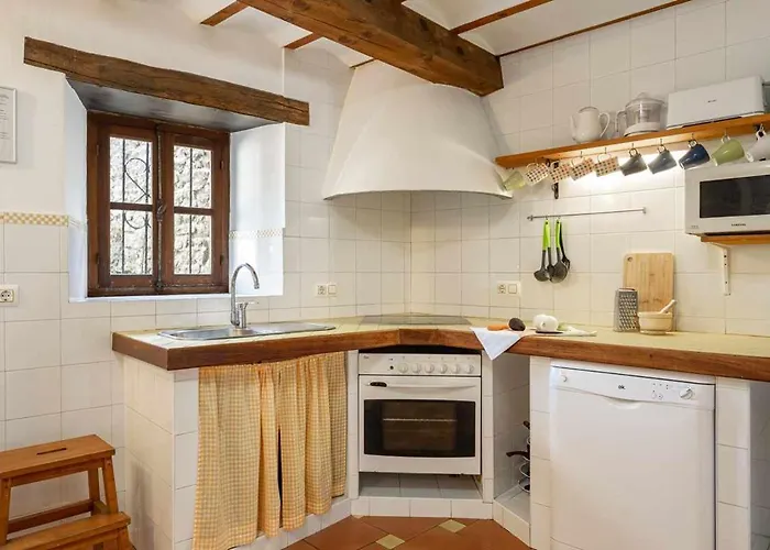 Casa Con Jardin Cerca De La Playa - El Porton Miengo